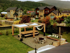 CASA CON PISCINA Y JACUZZI CLIMATIZADOS